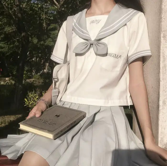 索女·丧尸·机关枪